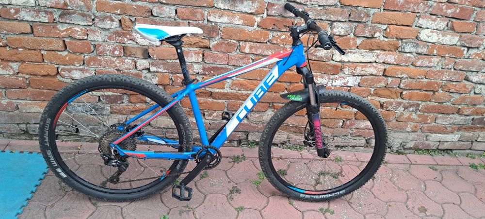 Vind bicicleta cube
