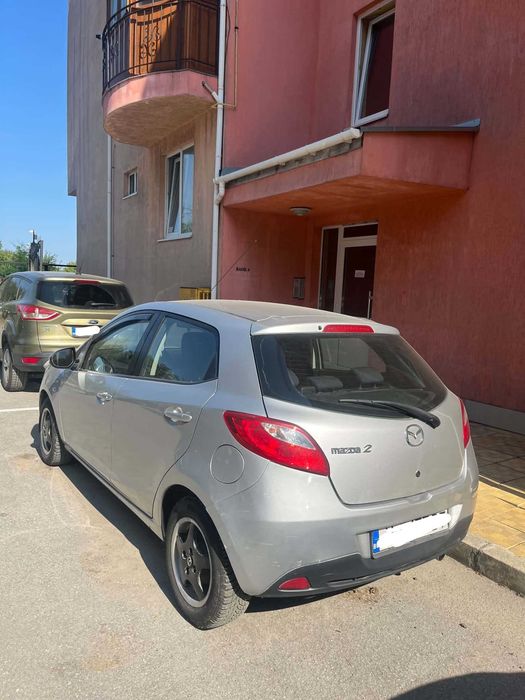Mazda 2 2008 бензин