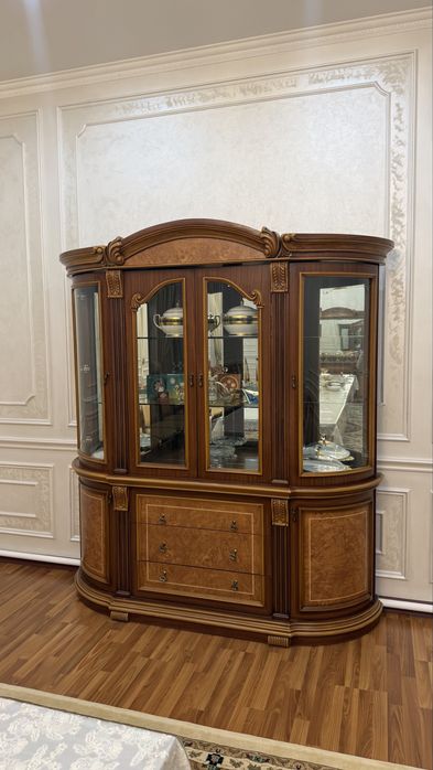 Мебель в зал ( стенка)