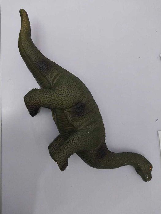 Игрушки Динозавры 4 штуки