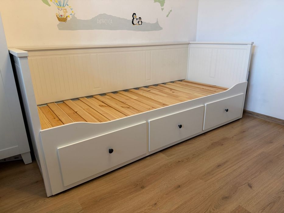Кушетка HEMNES, разтегателно легло