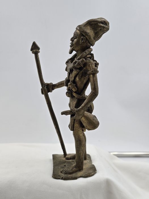 Statueta bronz africana