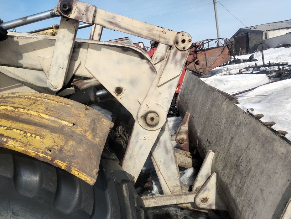 Продам погрузчик на к700