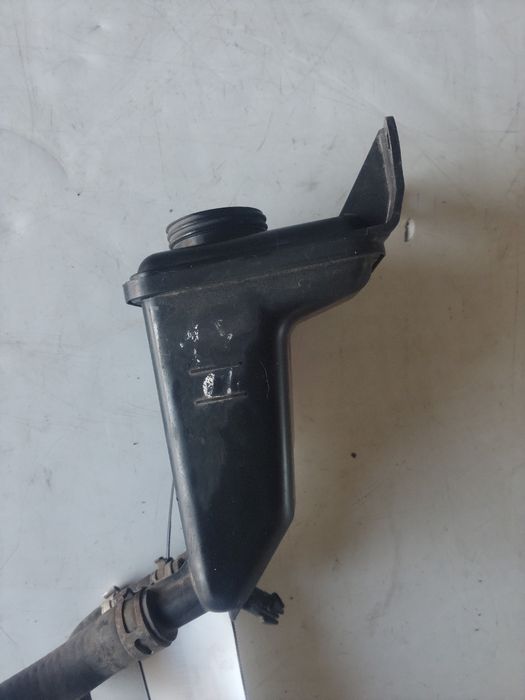 Rezervor apa spalare parbriz Audi A4 B9 2018 8W0955451L