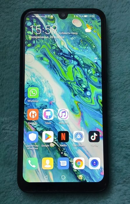 Смартфон Хуавей память 3/32 ,телефон полностью рабочий