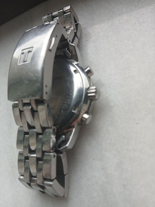 Tissot cronograf.