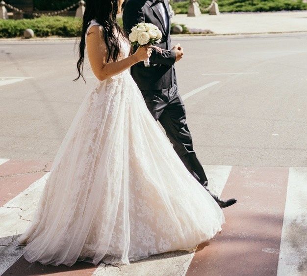 Продавам Булченска Рокля "Atelier Ivoire"