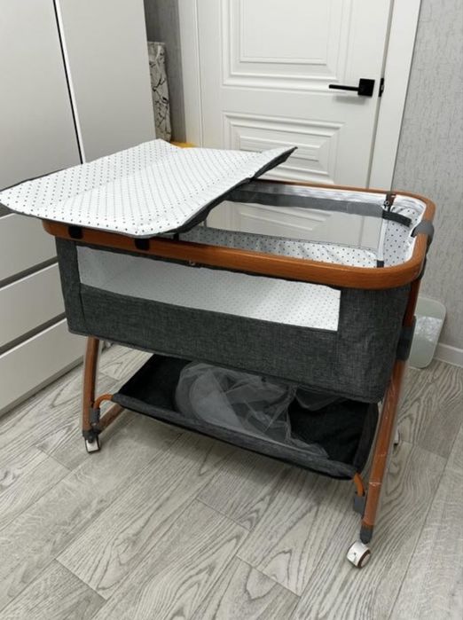 Продам манеж-кровать для детей