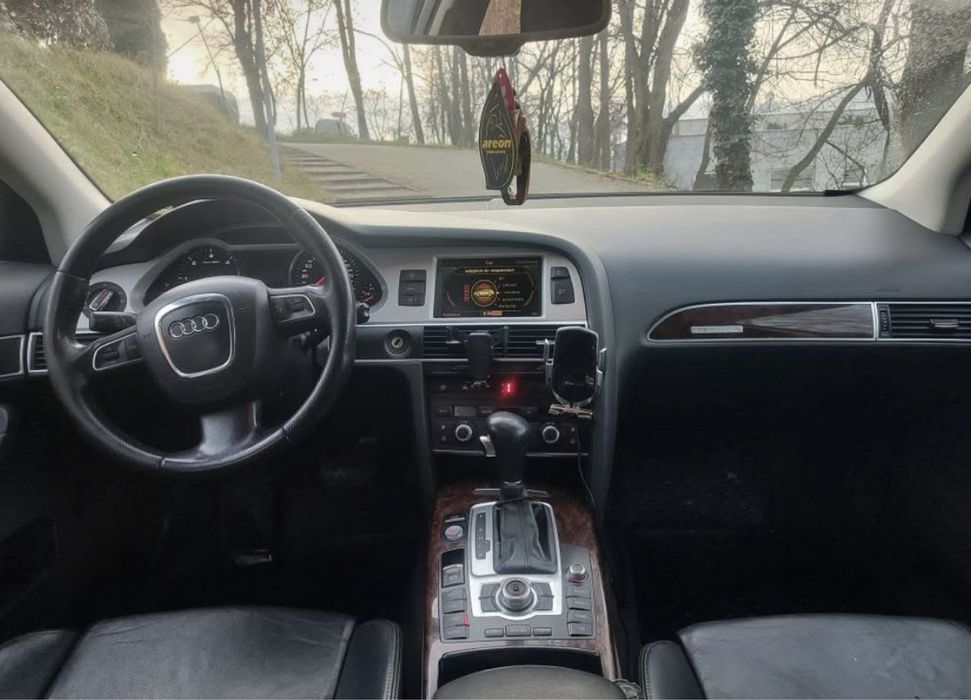 Vând Audi A6 C6 allrooad face lift Euro 5 motor 3.0 tdi V6