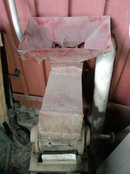 Tocator mase plastice, moara, granulator, reciclare materiale