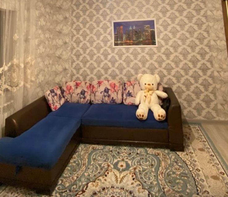 Уютный диван для всей семьи.