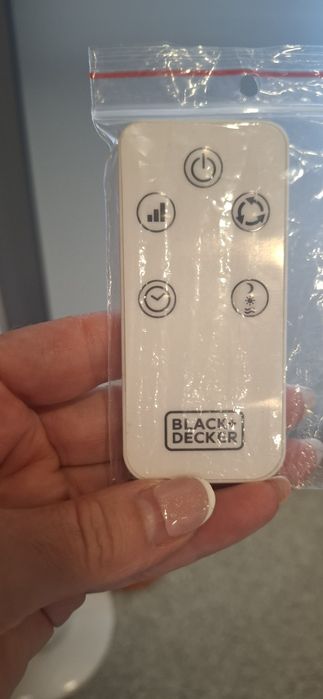 Продавам вентилатор Black&Decker BXEFT49E бял,таймер,45.0W