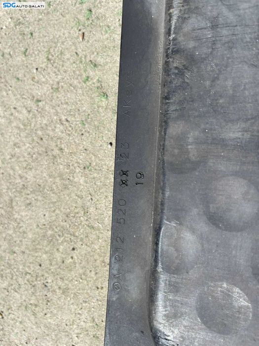 Scut Plastic Motor cu Defect Mercedes Clasa E Class W212 E200 E220 E250 E280 E300 E320 2009 - 2016 Cod A2125200523 [C4995]