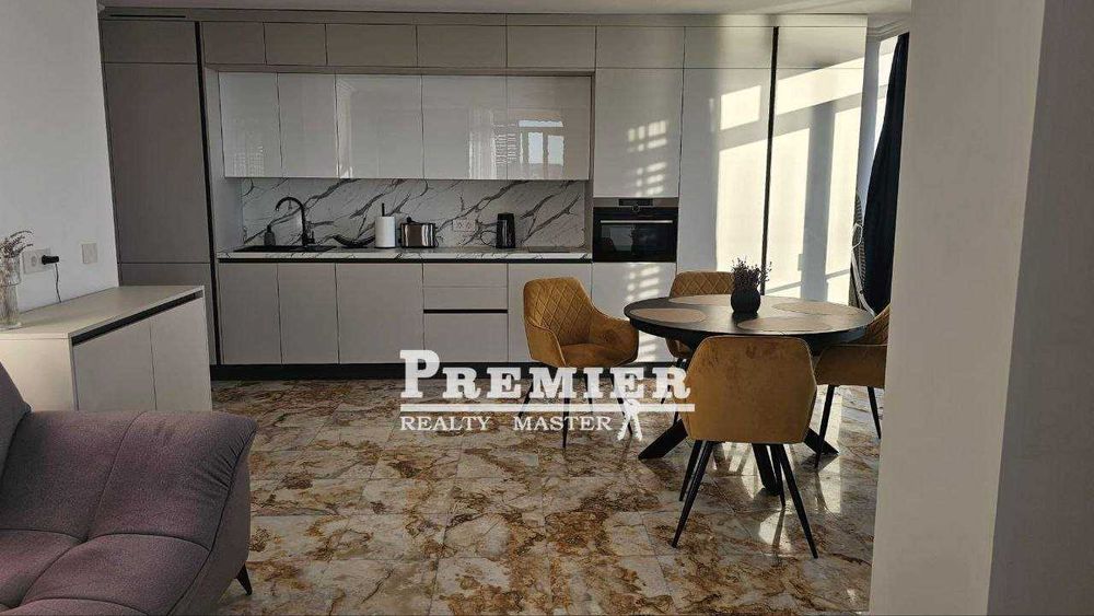 Продава се Тристаен апартамент в Свети Влас - 100 кв.м за 1176 €/кв.м - Снимка #17