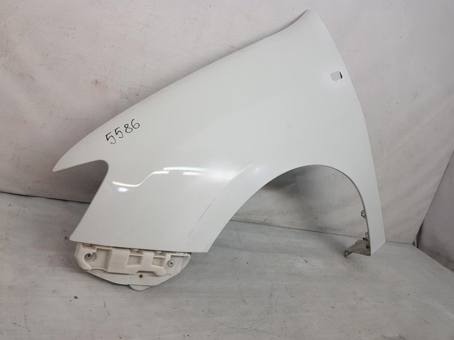 Aripa stanga fata Dacia Logan 2 Sandero 2 dupa 2012