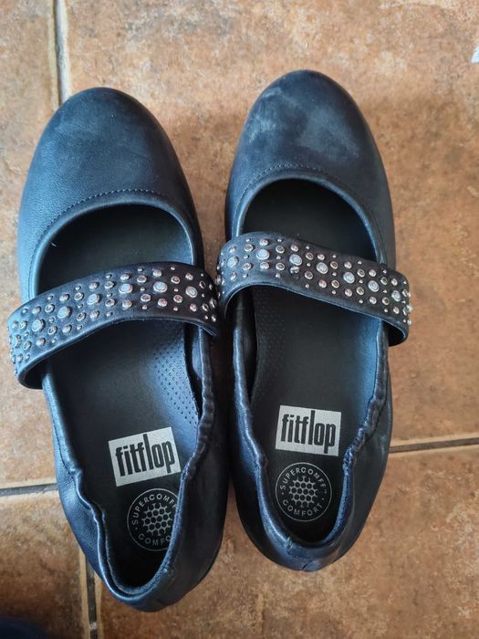 Vând încălțăminte