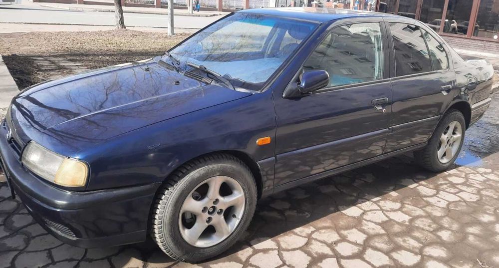 Автомобиль Nissan Primera