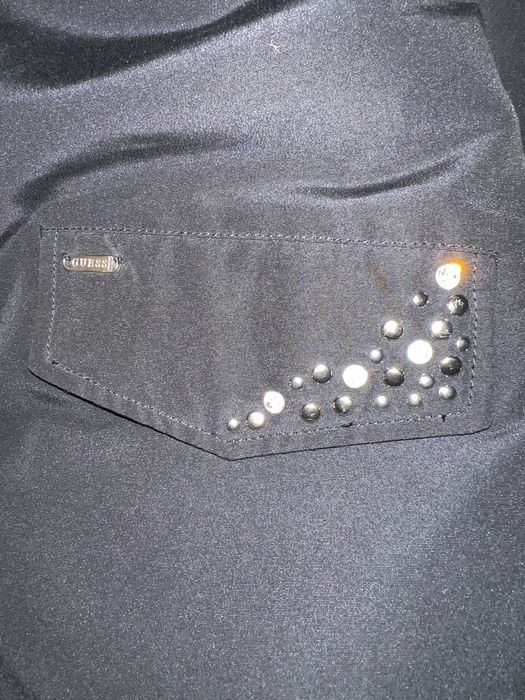geaca guess neagra