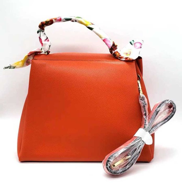 Estee Lauder оригинална нова дамска чанта