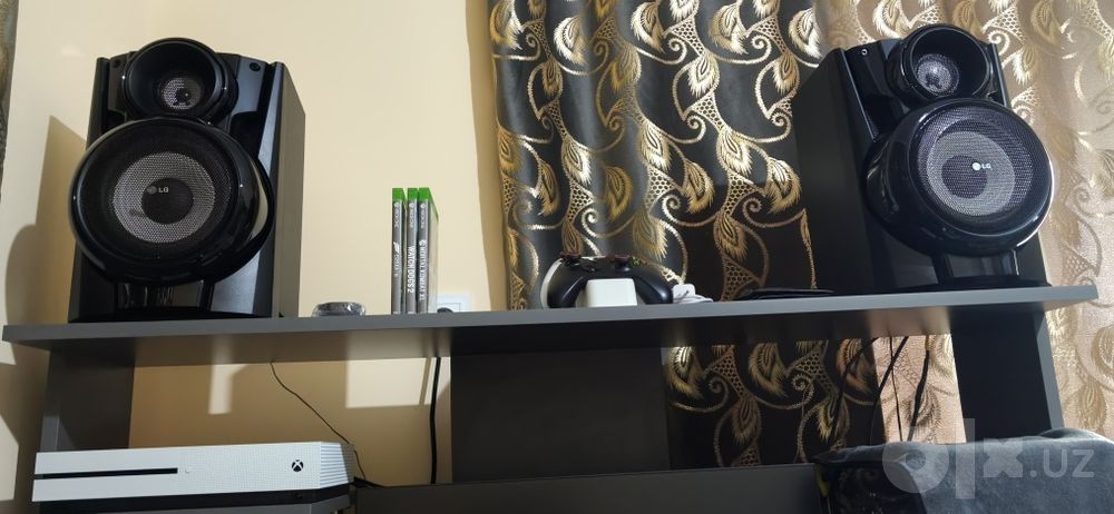 Muzikalni sentr LG DM 5520
