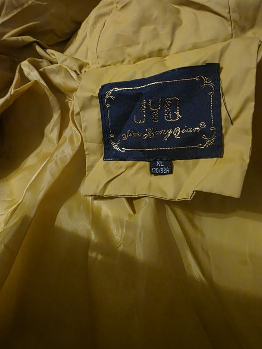 Женс.куртка сатылады