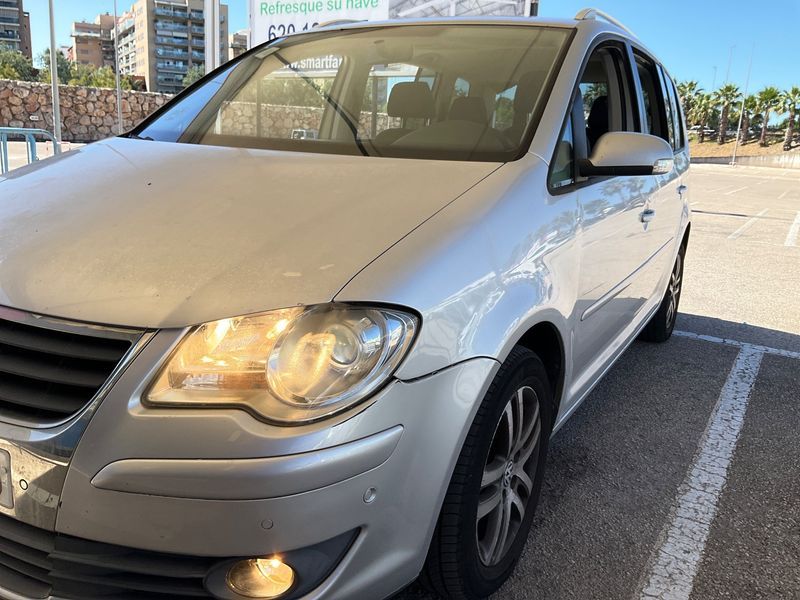 Volkswagen Touran 2.0 TDI Trendline 2008