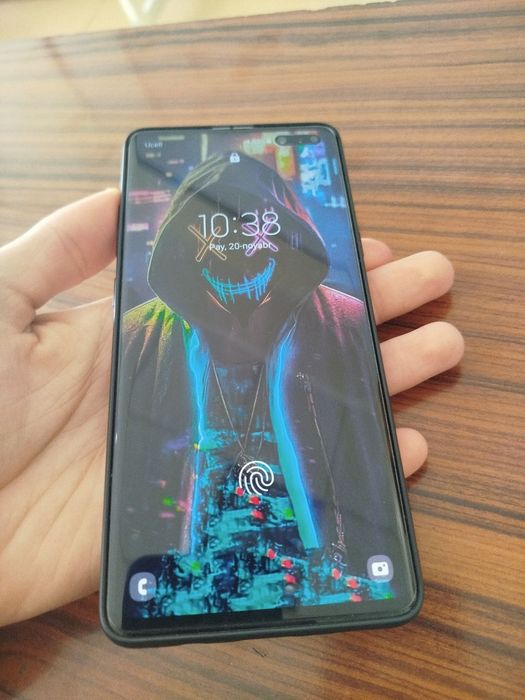 Samsaung s 10+5g