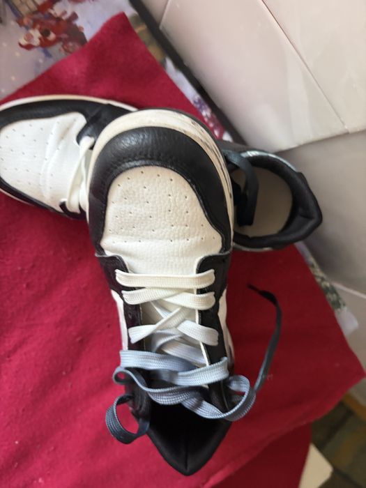 Adidași de sport