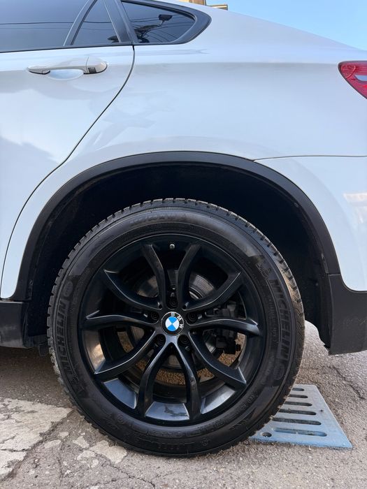 BMW X6 306cp.