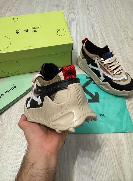 Adidasi Off White Odsy 1000