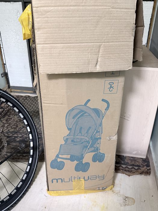 Продам коляску chicco