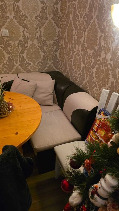 Ъглов диван с разтигаща се част за спане