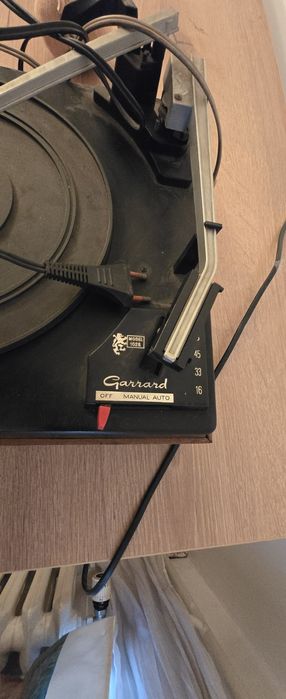 Книги най-различни жанрове