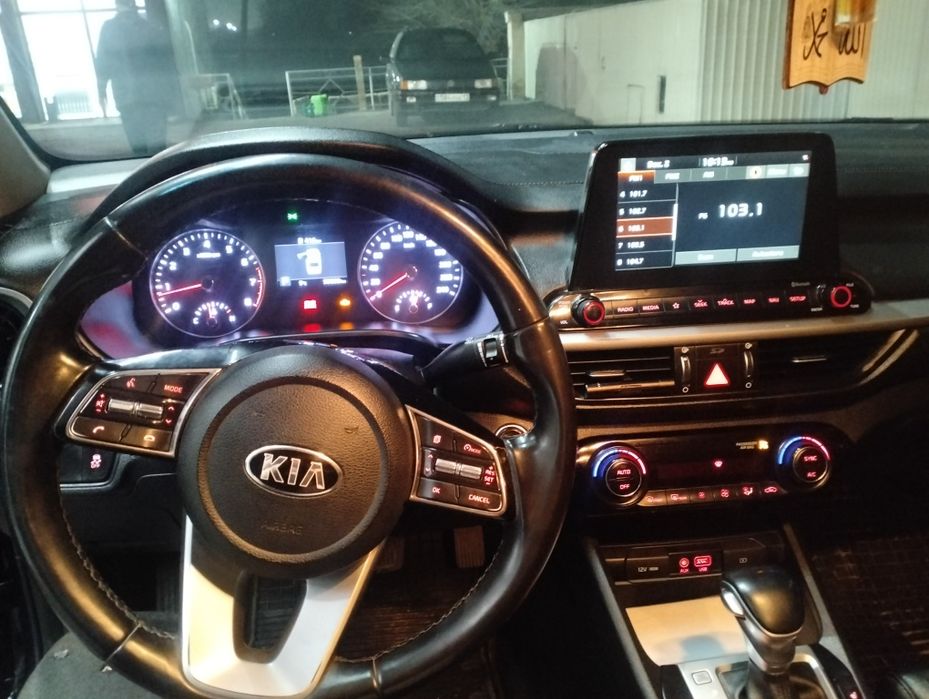 Машина  залогта емес