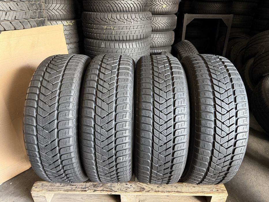 4 anvelope iarna 215/55/18 , Pirelli , 6 mm !