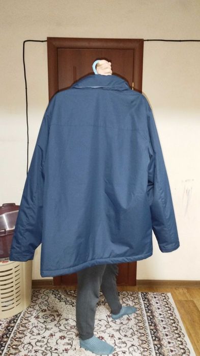 Куртка мужская новая.