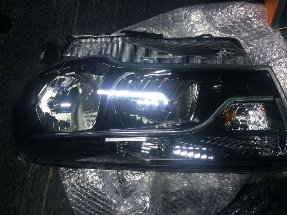 Продам фару Лада Веста