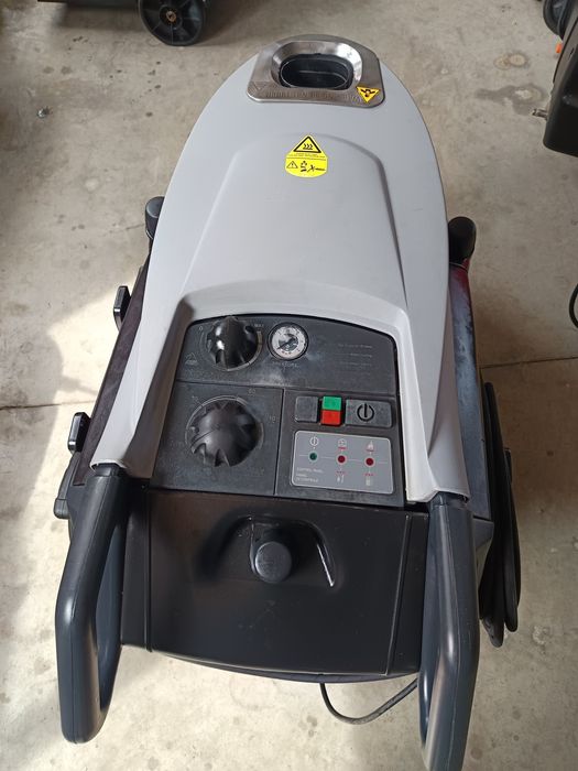 Професионална пароструйка Lavor Hyper 200 bar