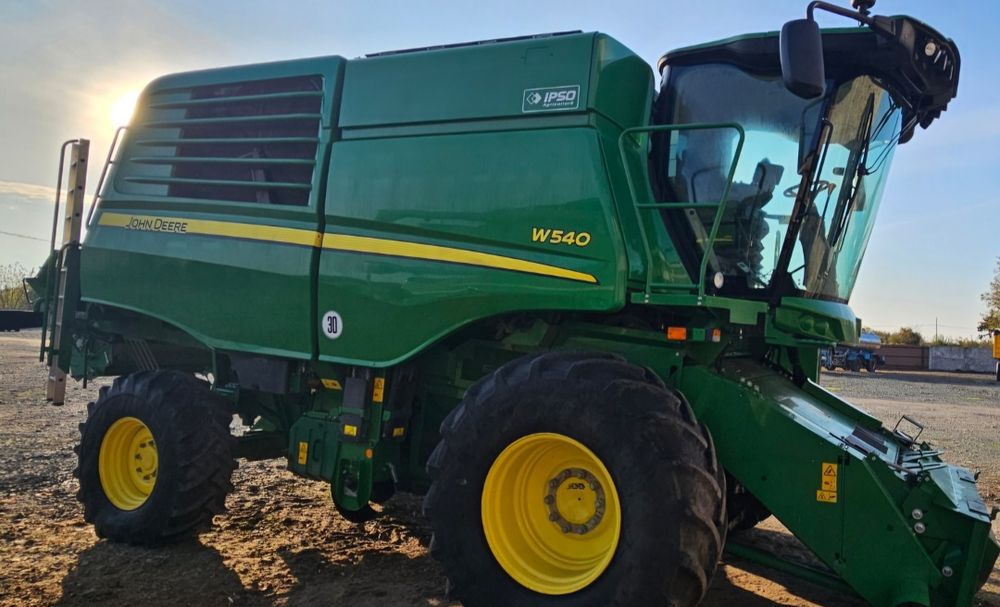 Combină John Deere W540