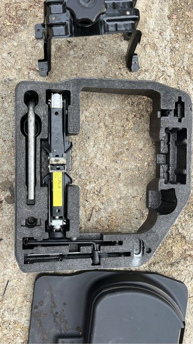 Kit roata rezerva audi a4 b8 b8.5 b9