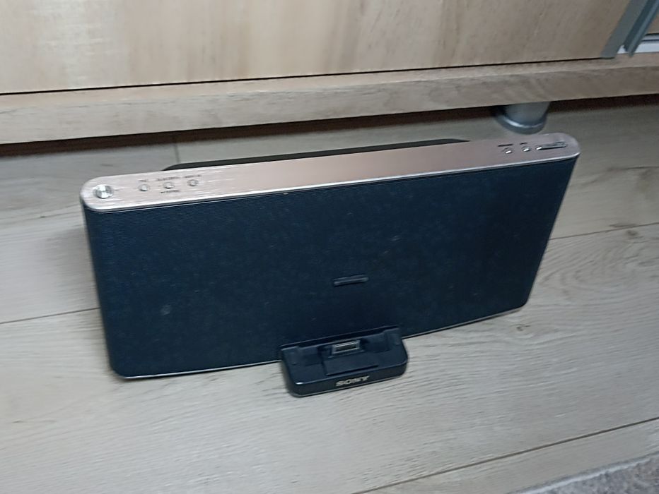 Boxa Sony rdp X200ip bluetooth Simian • OLX.ro
