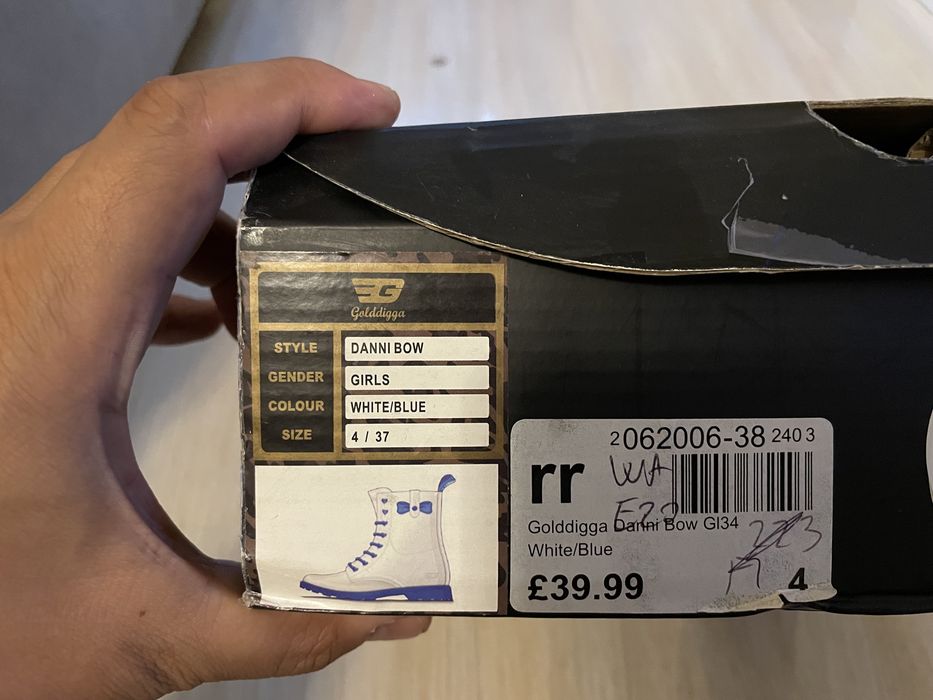 Bocanci Golddigga Albi cu Albastru Nepurtati