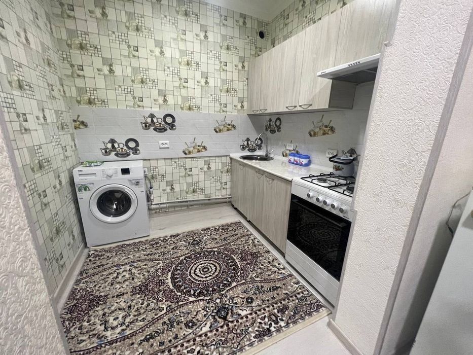 Сдается 2х комнатная квартира
С обстановкой 
В горде Алмалыке