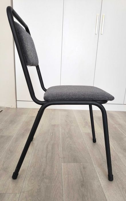 Продам тканевые стулья