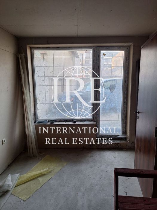 Продава се Двустаен апартамент в Варна, Погреби - 52 кв.м за 1525 €/кв.м - Снимка #3