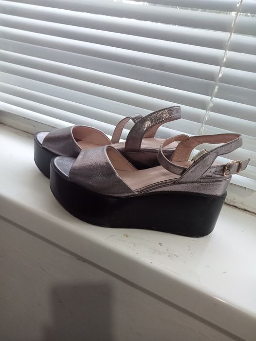 Босоножки каблук