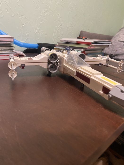 Продам набор лего star wars x-ing 75301