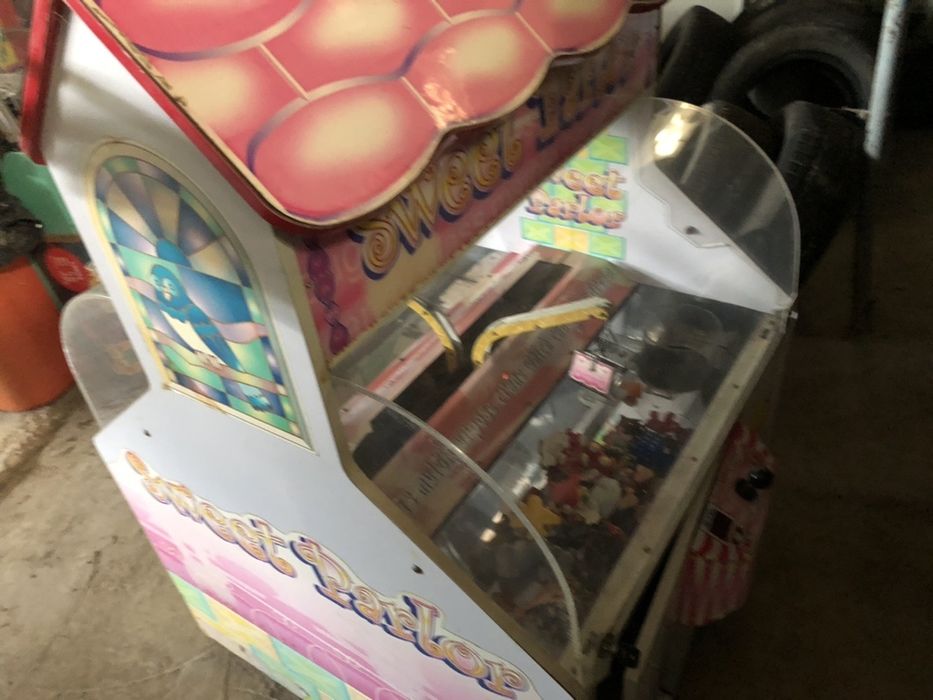 Кран за бонбони и близалки