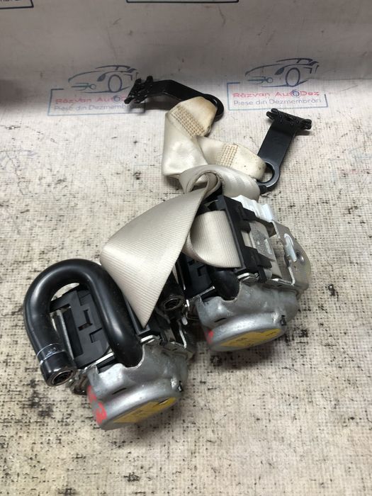 set centuri spate cu capsa  volkswagen passat b8 2015