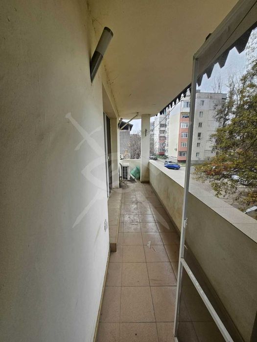 Продава се Тристаен апартамент в Пловдив, Кючук Париж - 100 кв.м за 918 €/кв.м - Снимка #8